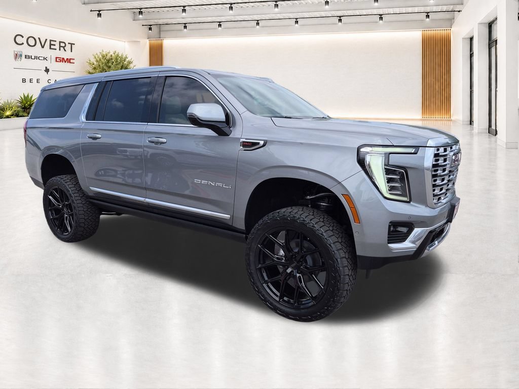 New 2026 GMC Yukon XL Denali w/ Sun & Power Step Package