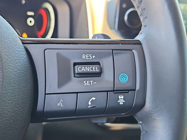 Used 2023 Nissan Rogue Platinum FWD image 22