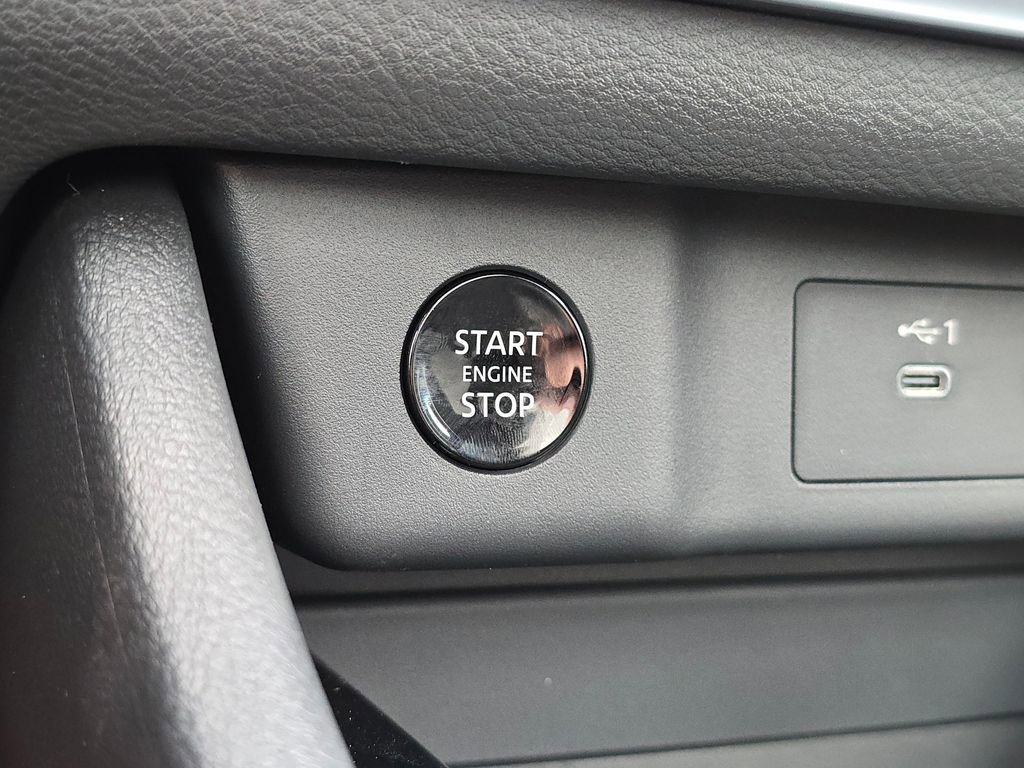 New 2026 Nissan Rogue SV image 8