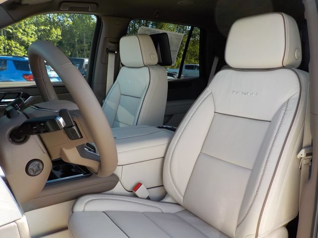 New 2026 GMC Yukon Denali w/ Advanced Technology Package AWD/4WD image 14
