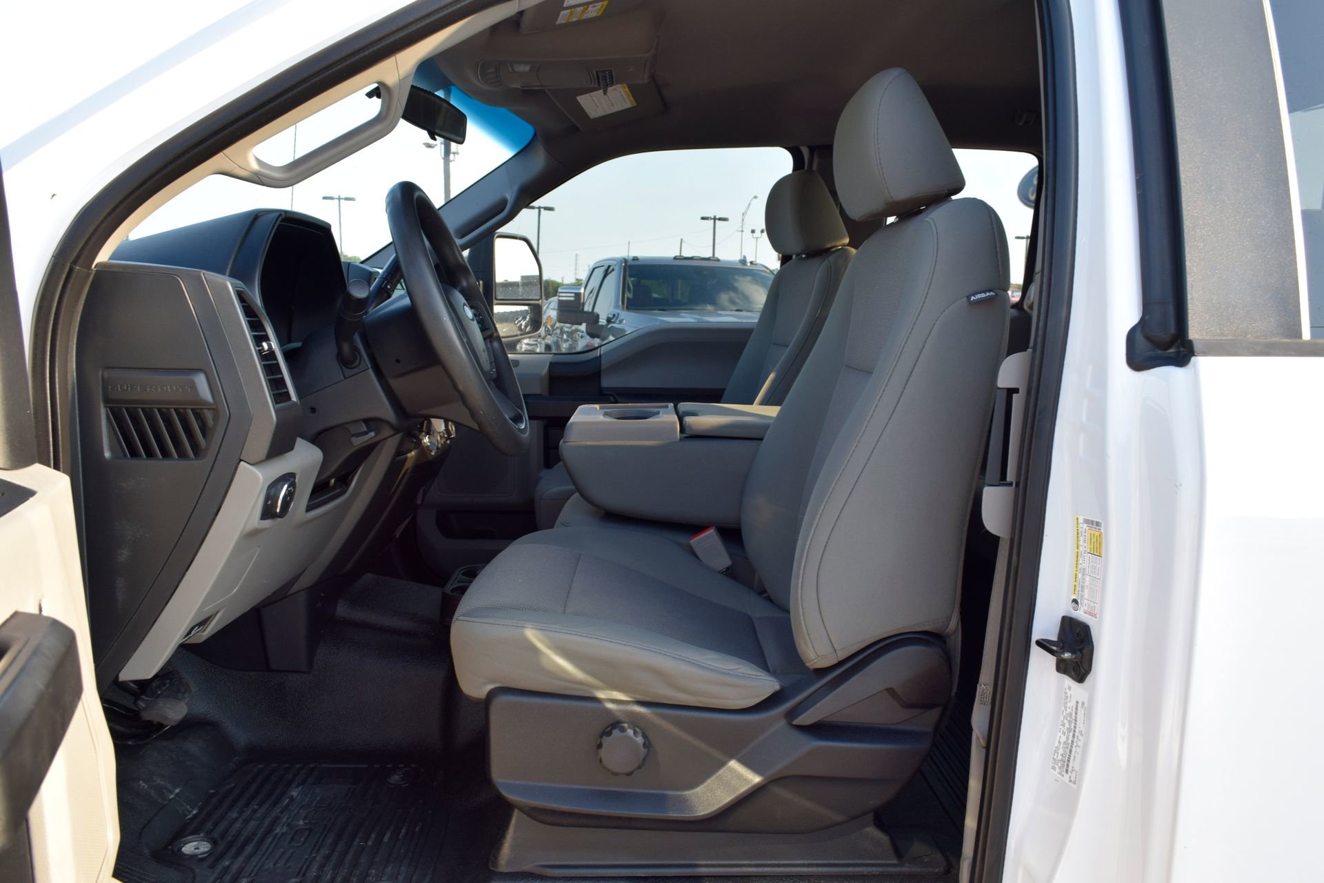 Used 2019 Ford F350 XL w/ Power Equipment Group AWD/4WD image 17