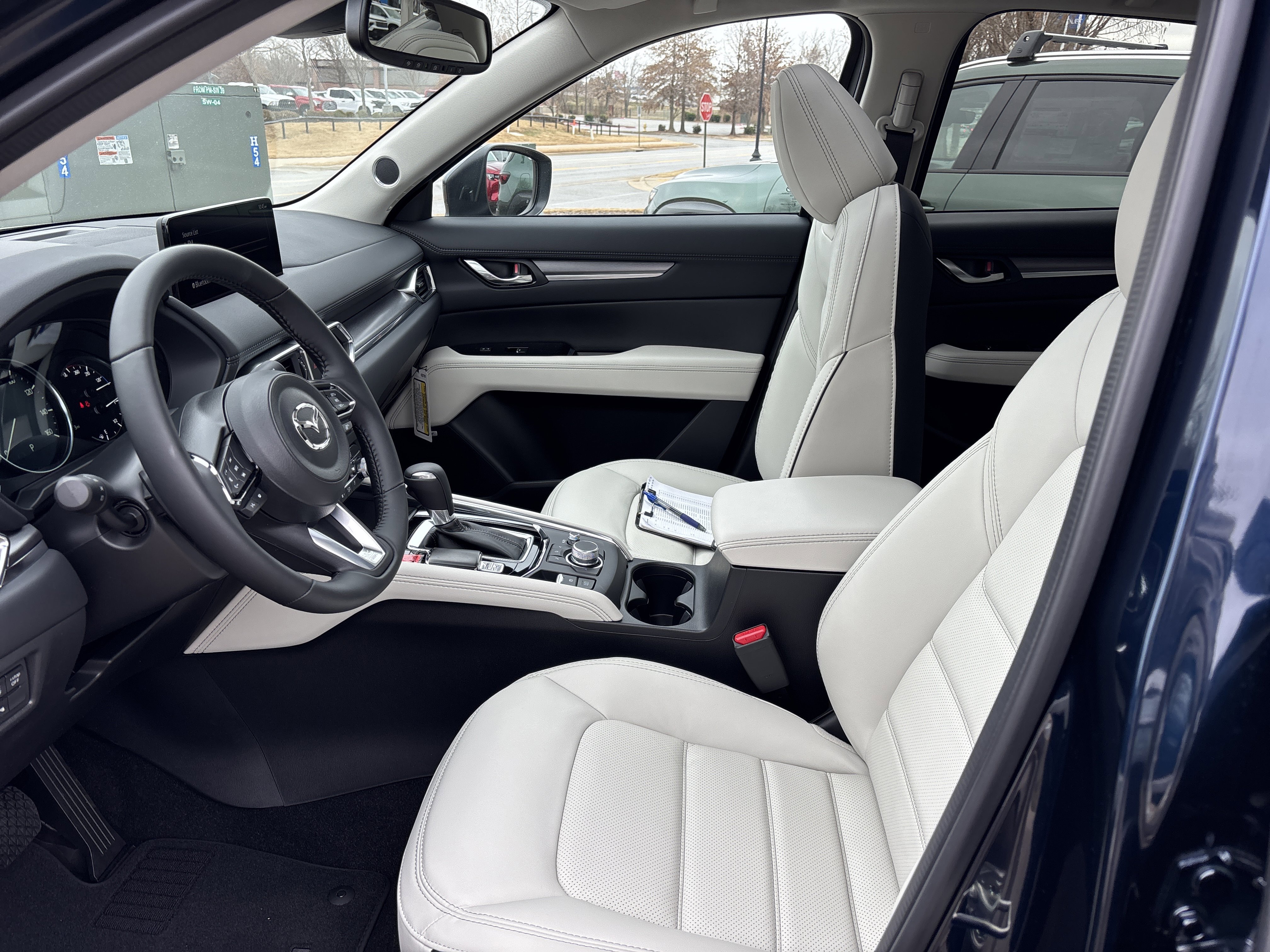 New 2025 MAZDA CX-5 AWD 2.5 S w/ Premium Plus Pkg image 15