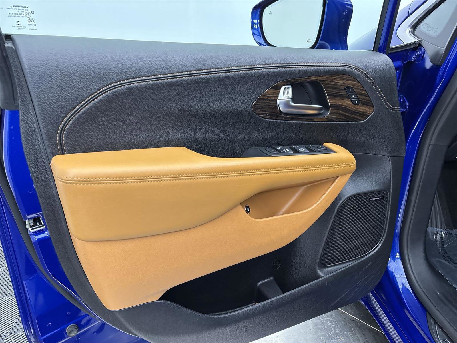 Used 2021 Chrysler Pacifica Pinnacle image 26