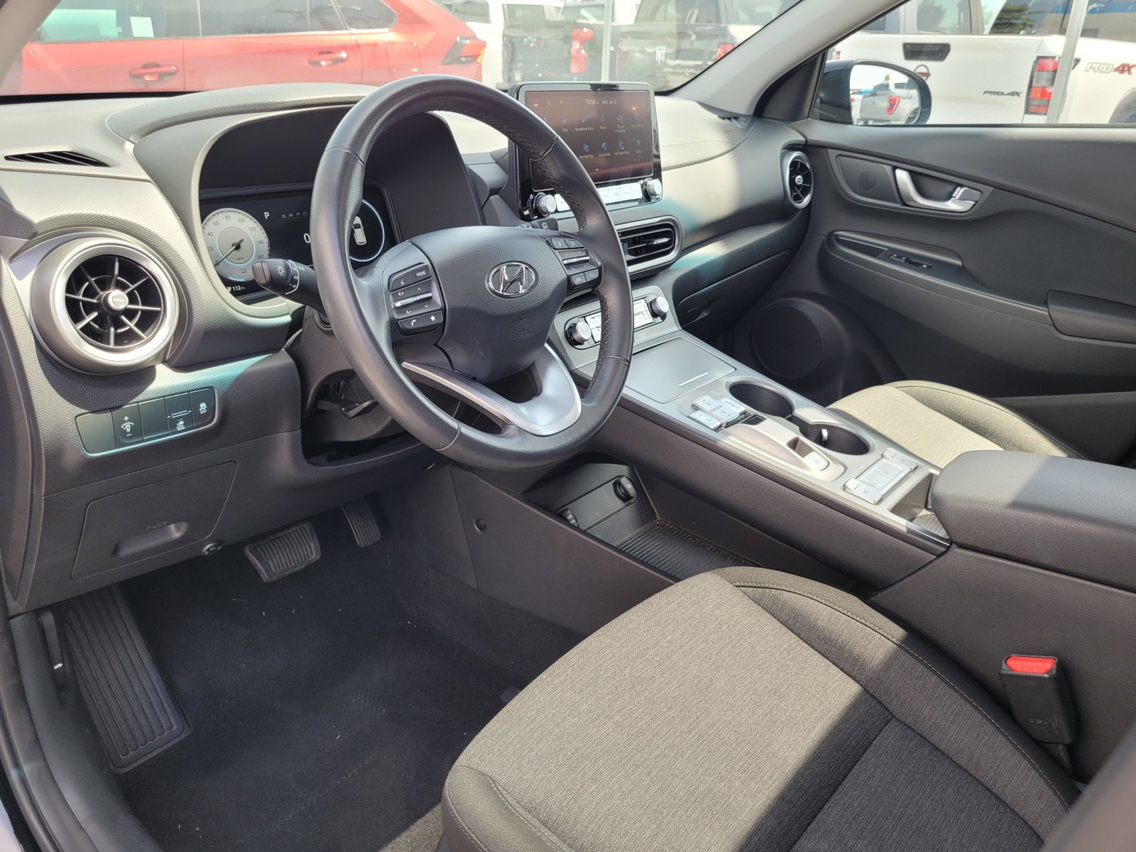 Used 2023 Hyundai Kona SEL FWD image 9