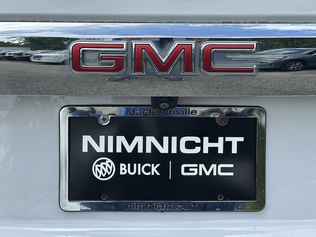 Certified 2023 GMC Yukon SLT w/ SLT Premium Package AWD/4WD image 32