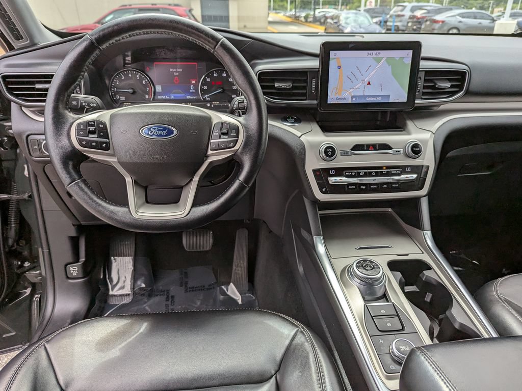 Used 2021 Ford Explorer XLT w/ Equipment Group 202A AWD/4WD image 23