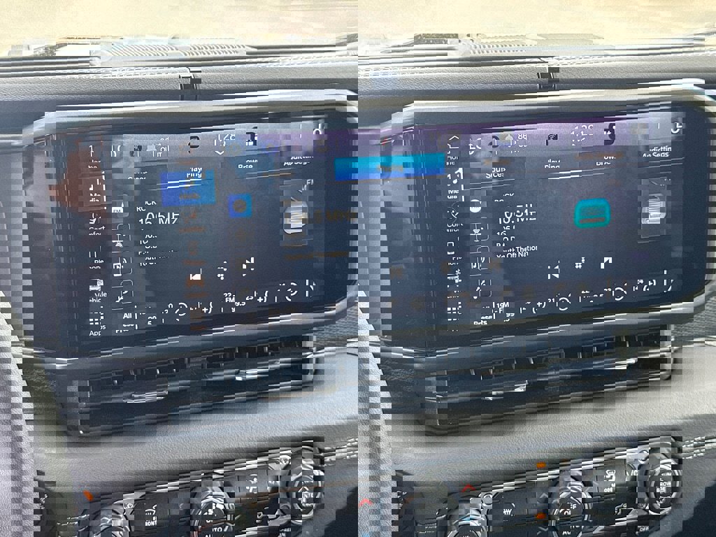 Used 2025 Jeep Wrangler Unlimited Rubicon image 12