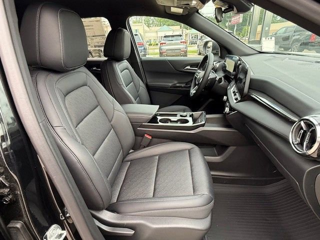 New 2026 Chevrolet Equinox LT w/ Convenience Package II image 18