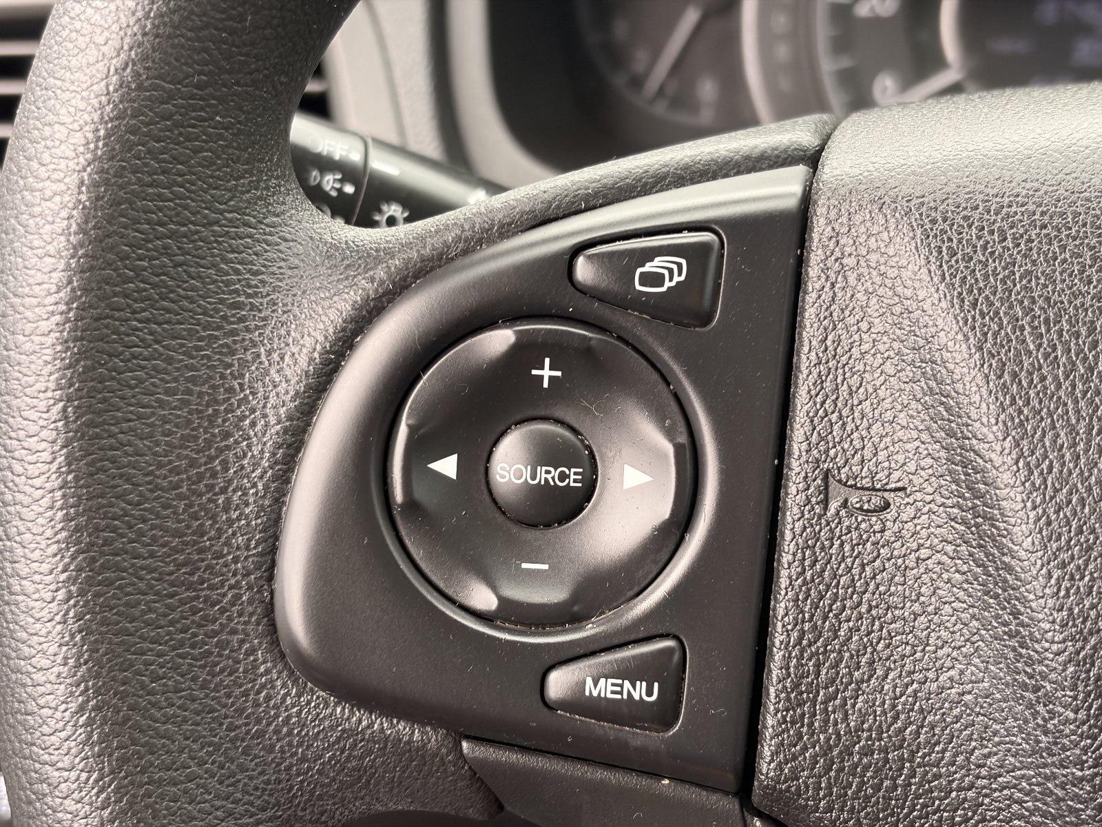 Used 2015 Honda CR-V LX image 27