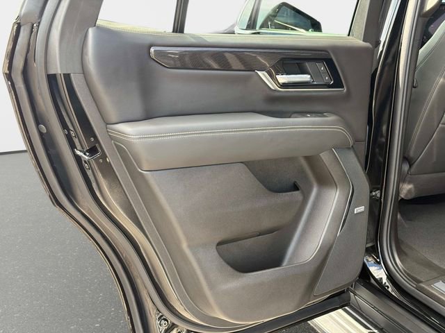 Used 2025 GMC Yukon Elevation image 11