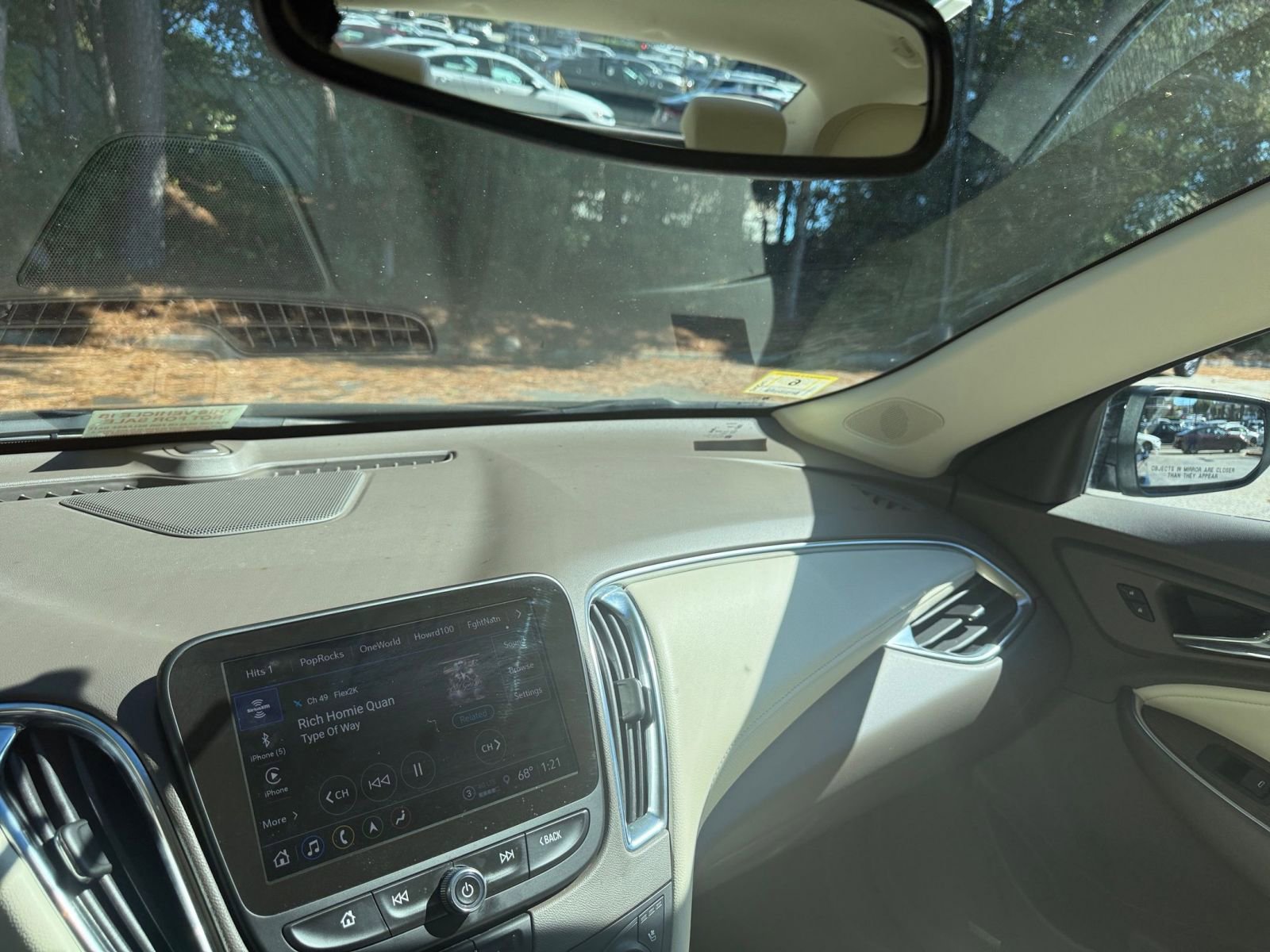 Used 2024 Chevrolet Malibu LT image 35