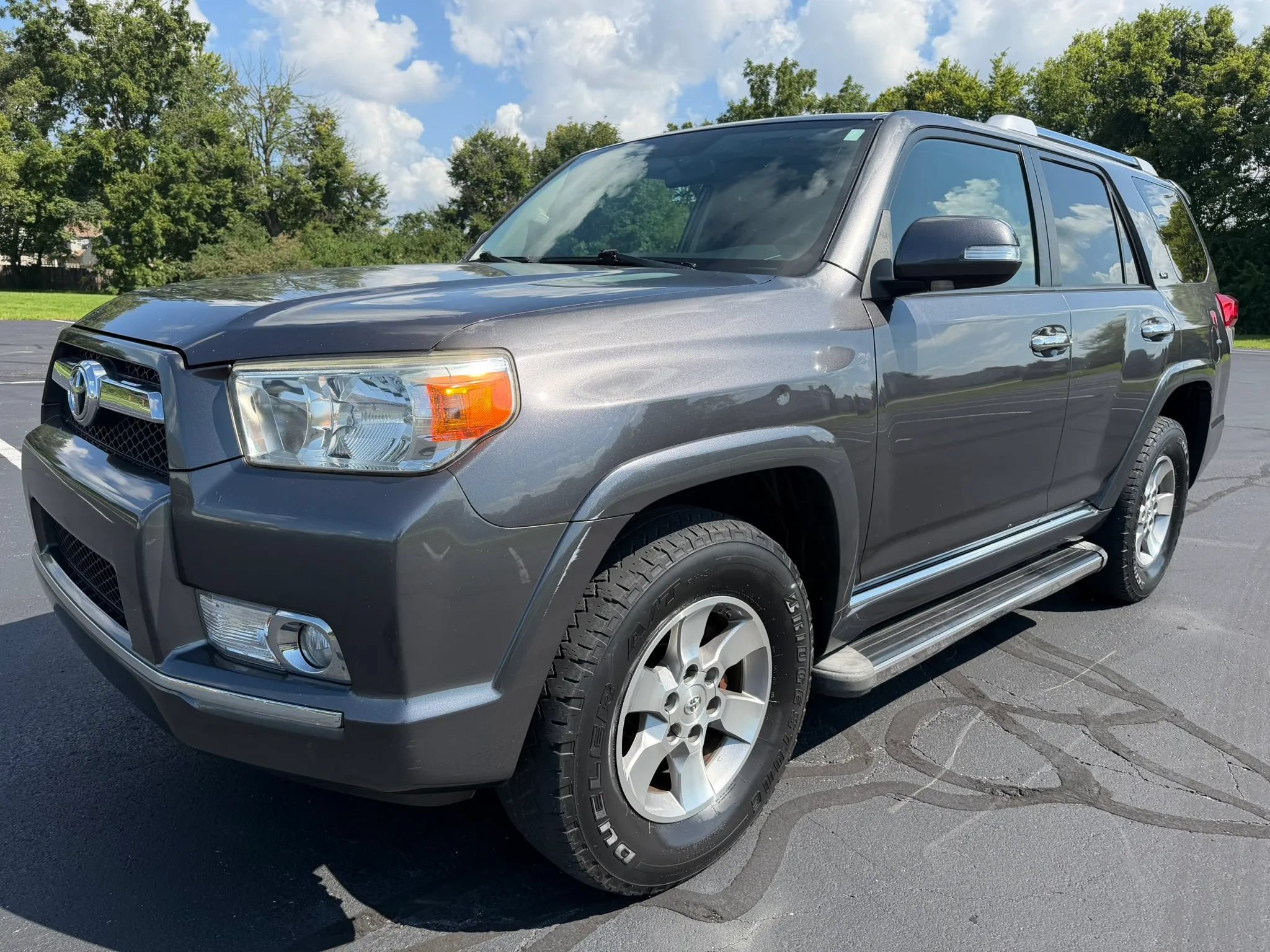 Used 2011 Toyota 4Runner SR5 w/ Convenience Pkg AWD/4WD image 1
