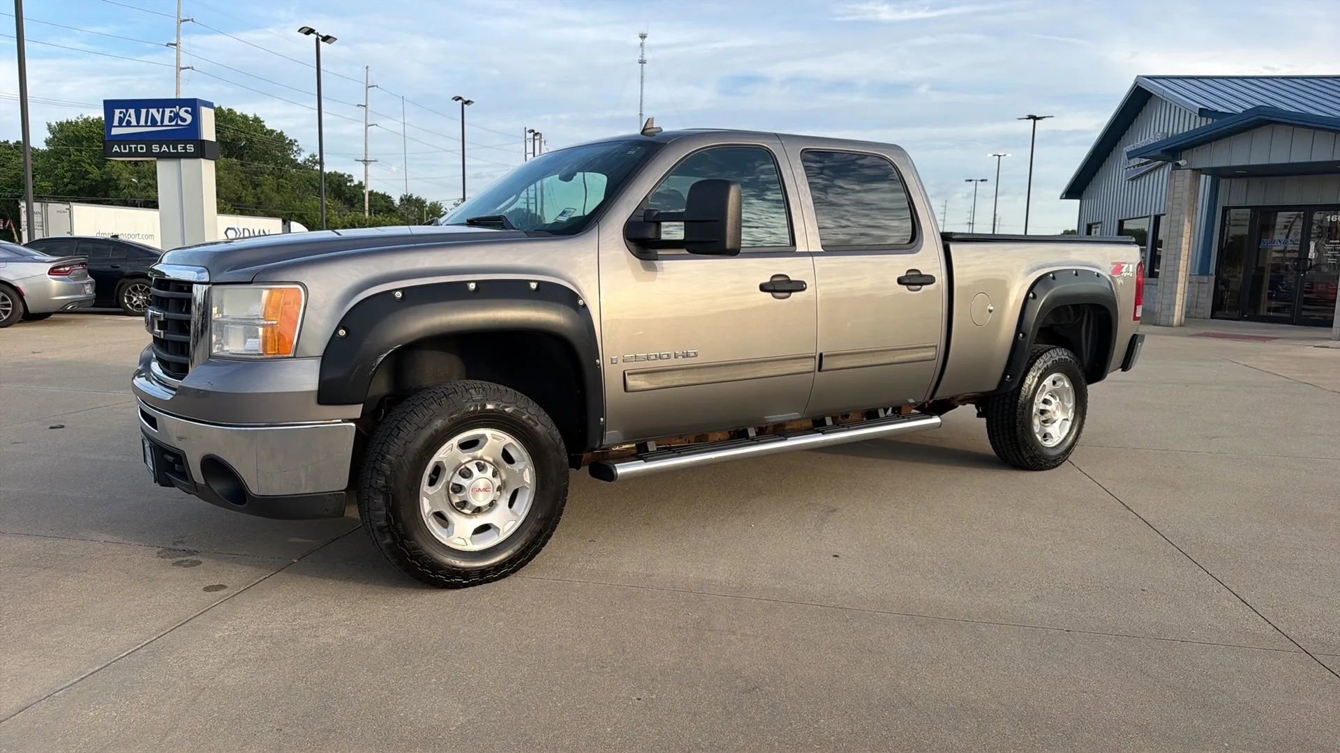 Used 2008 GMC Sierra 2500 SLE w/ SLE2 Preferred Package AWD/4WD image 5