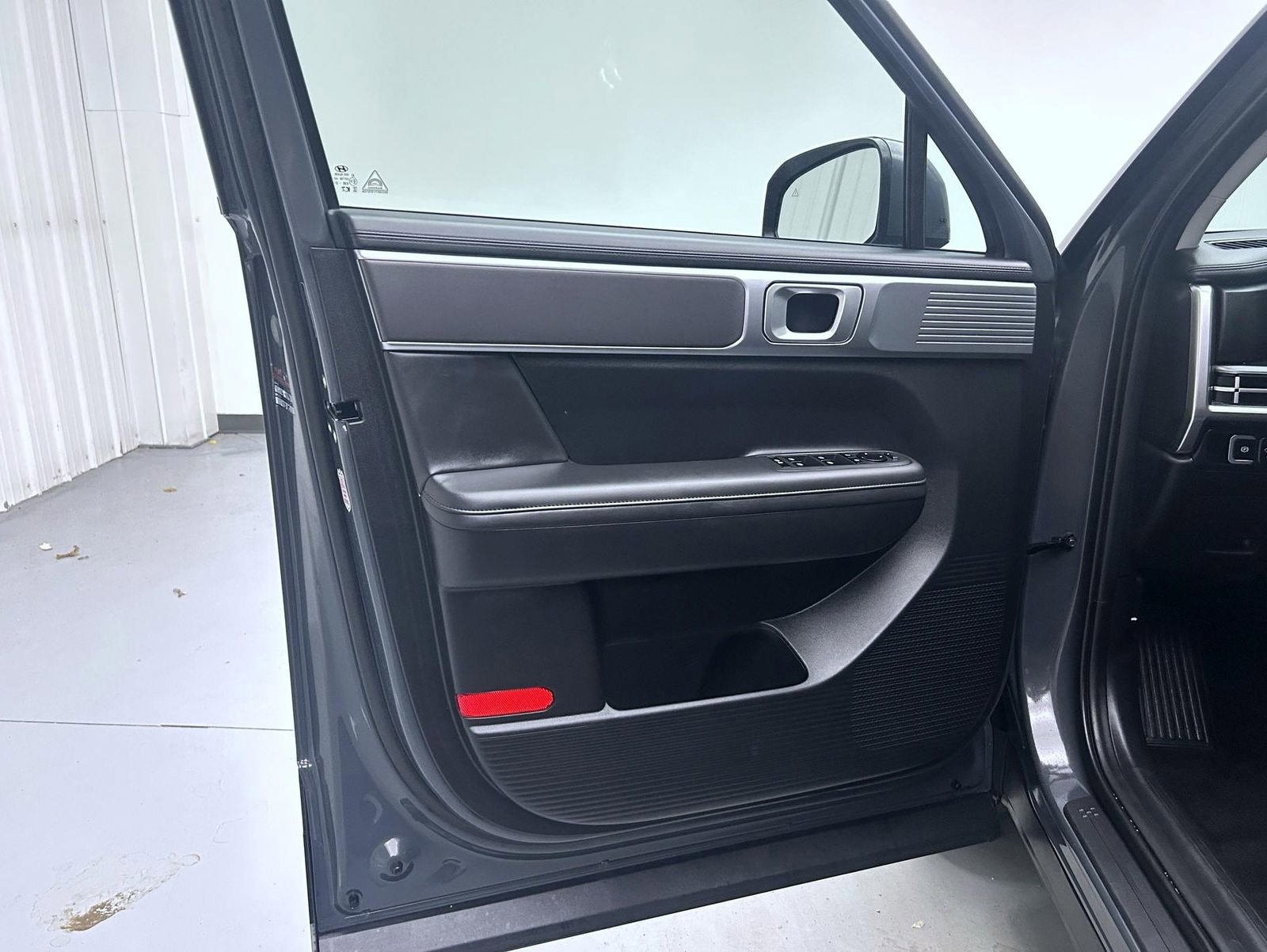 Used 2025 Hyundai Santa Fe SEL image 9