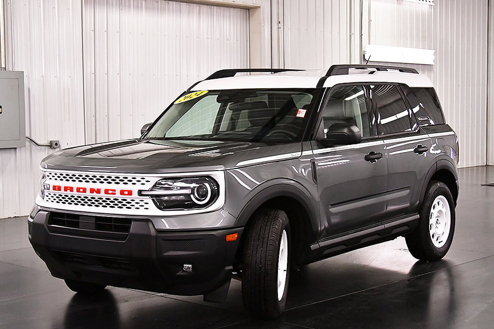 Used 2025 Ford Bronco Sport Heritage w/ Convenience Package AWD/4WD image 3