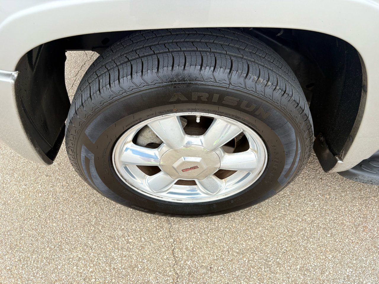 Used 2007 GMC Envoy SLE image 17