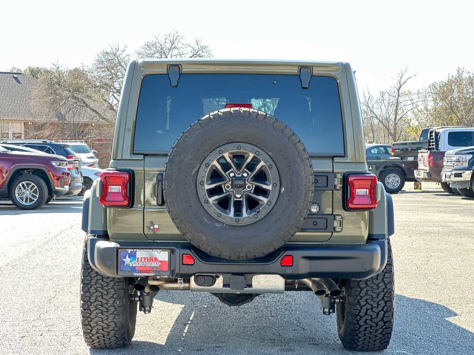 Used 2025 Jeep Wrangler Unlimited Rubicon 392 image 14