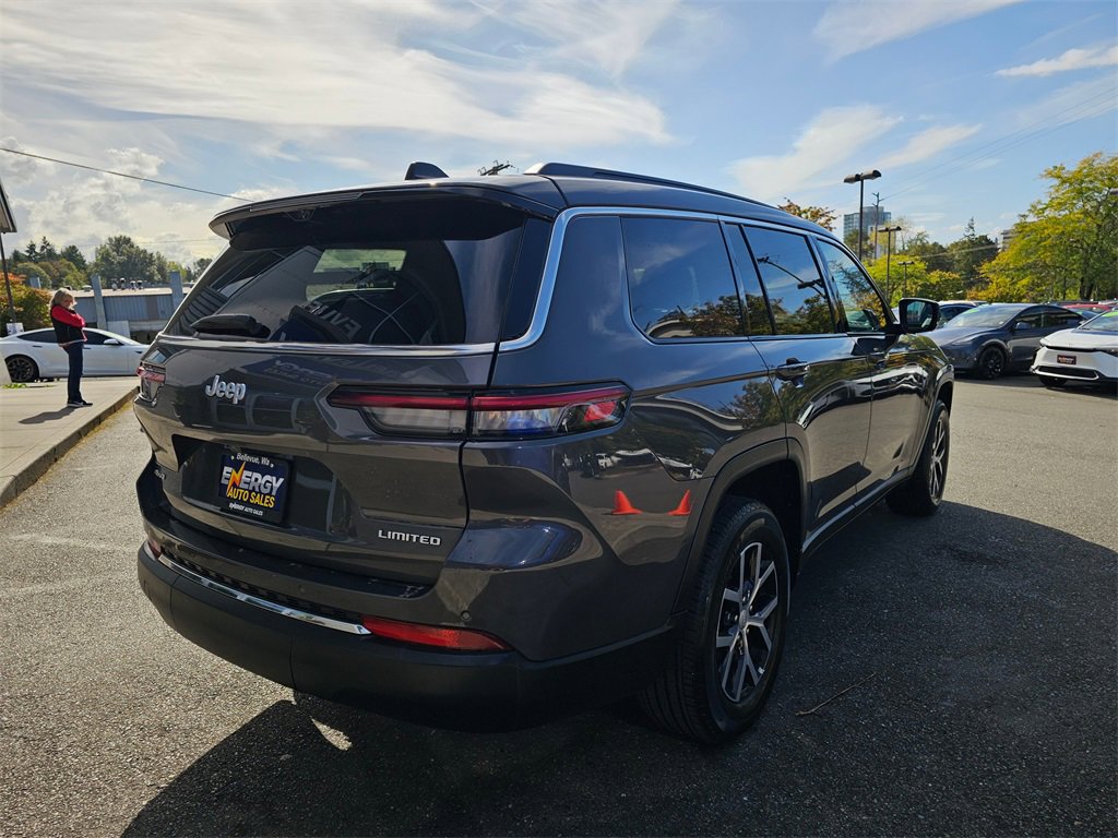 Used 2024 Jeep Grand Cherokee L Limited w/ Luxury Tech Group II image 8