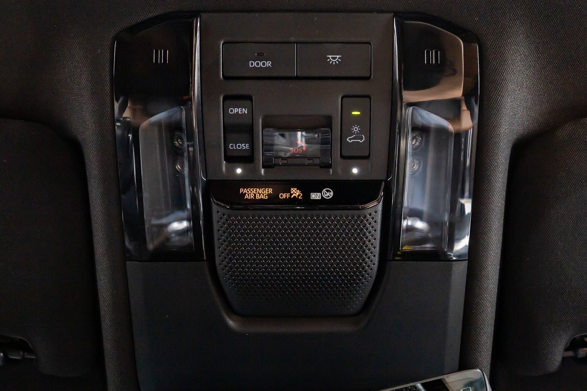 Used 2025 Lexus GX 550 w/ Accessory Package (2T) image 28