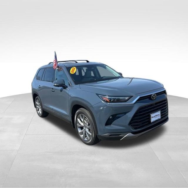 Used 2024 Toyota Grand Highlander XLE image 11