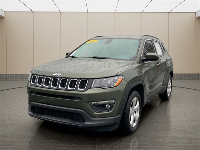 Used 2021 Jeep Compass Latitude image 1