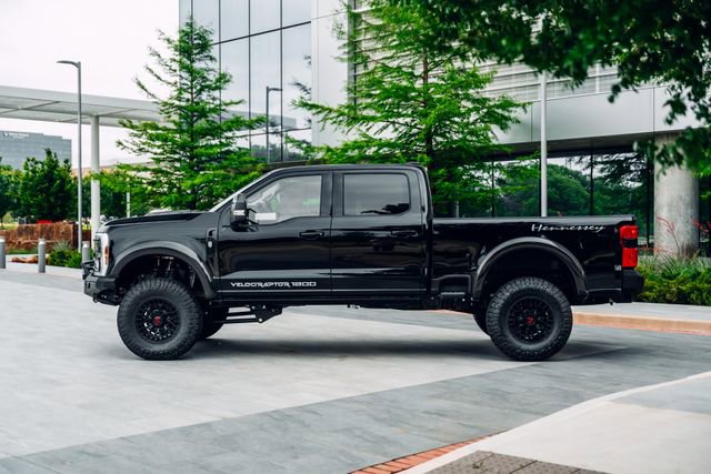 New 2026 Ford F250 Lariat w/ Black Appearance Package AWD/4WD image 13