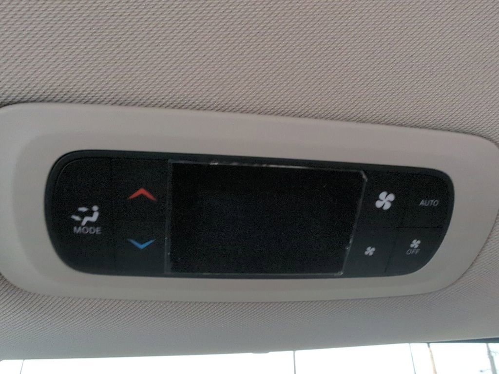 Used 2018 Chrysler Pacifica Touring-L w/ Tire & Wheel Group image 45