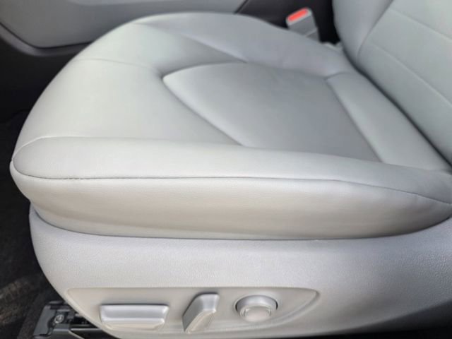 Used 2026 Toyota Highlander XLE image 20