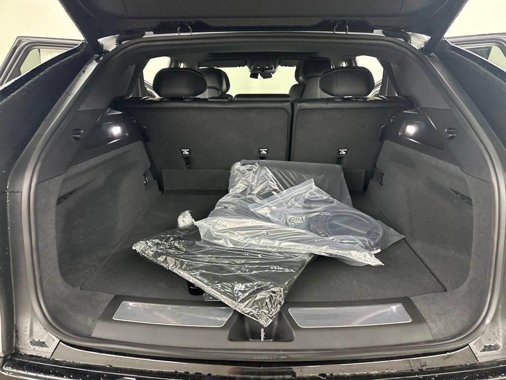 New 2026 Cadillac Lyriq Sport AWD/4WD image 24