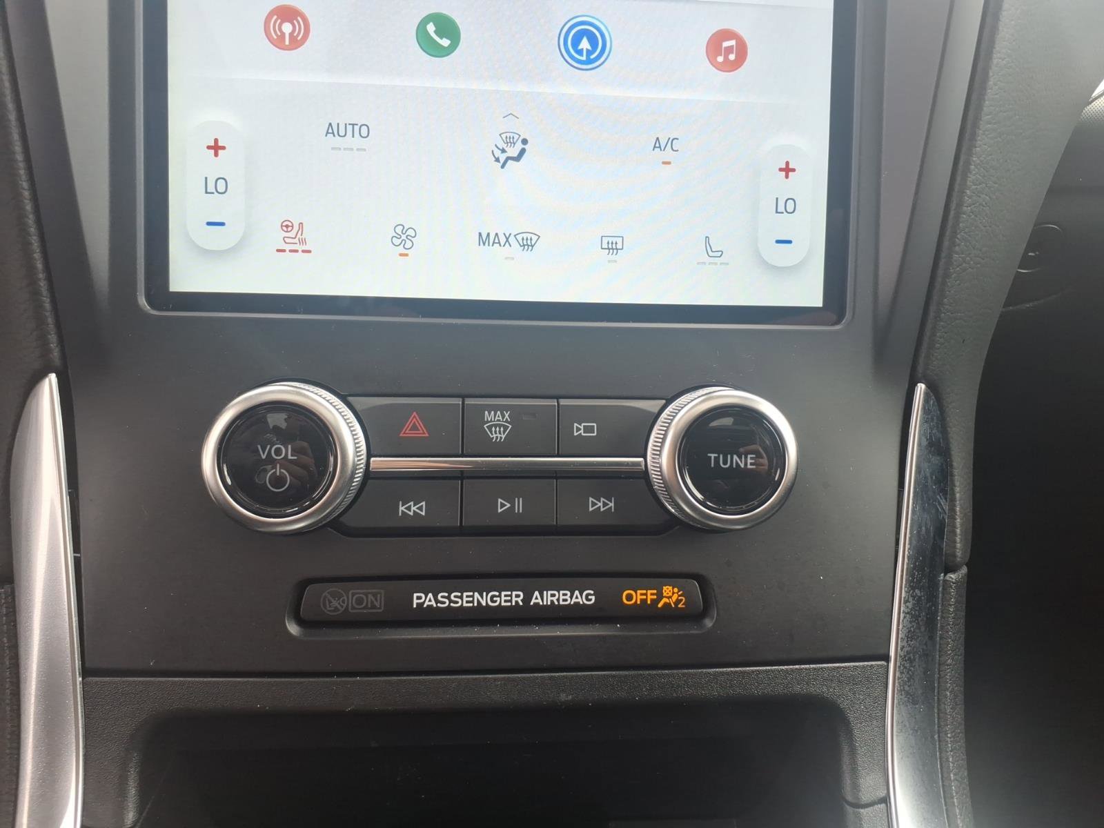 Certified 2024 Ford Edge Titanium w/ Equipment Group 301A image 20