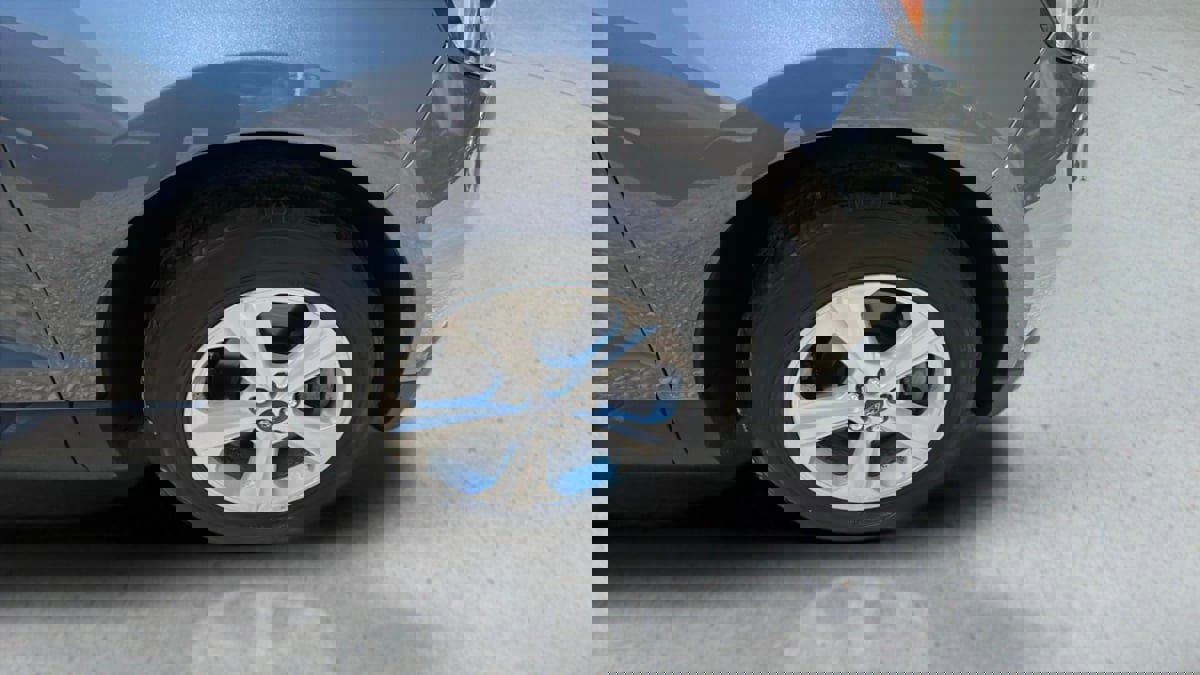 Used 2021 Ford Edge SE w/ Cargo Accessory Package image 17