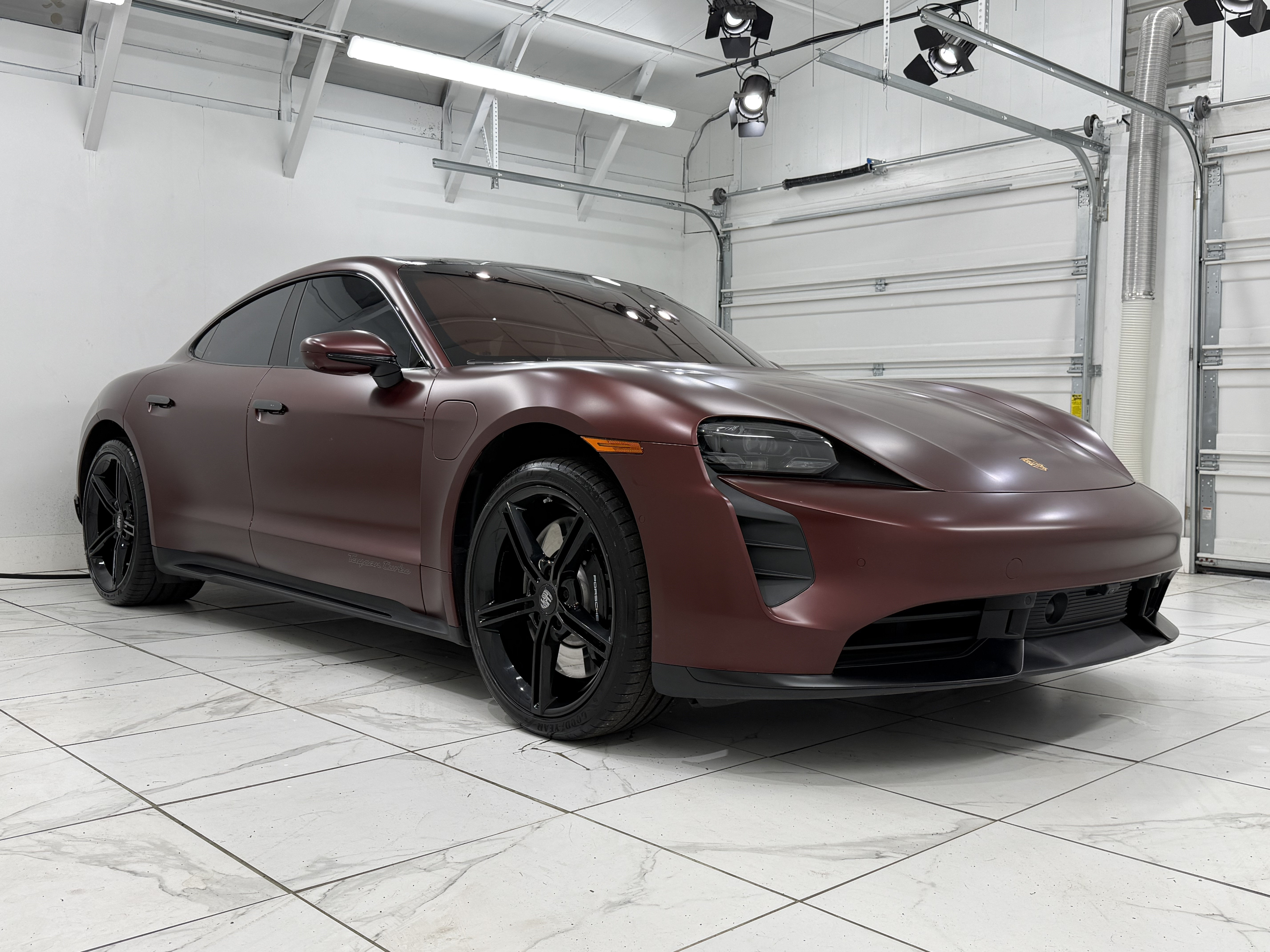 Certified 2022 Porsche Taycan Turbo AWD/4WD image 10