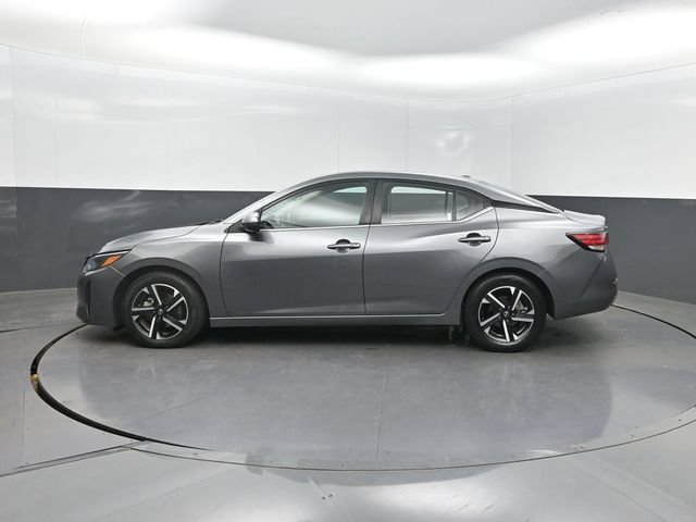 Used 2024 Nissan Sentra SV FWD image 3
