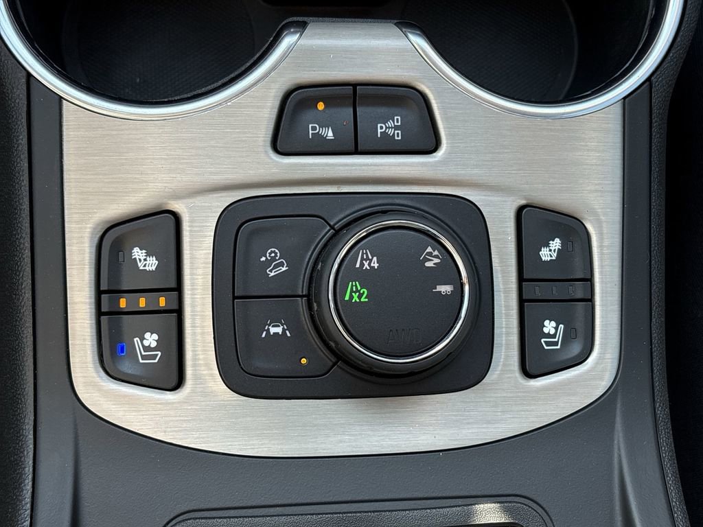 Used 2020 GMC Terrain Denali w/ Denali Premium Package AWD/4WD image 38
