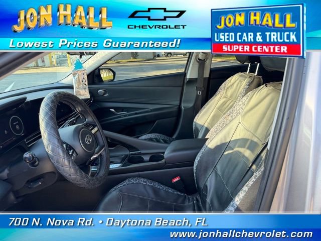 Used 2023 Hyundai Elantra SEL w/ Convenience Package image 16