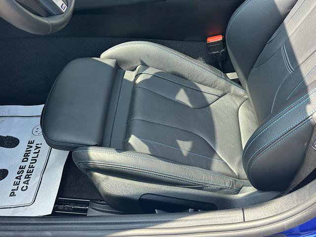 Used 2025 BMW Z4 M40i w/ Edition RWD image 18