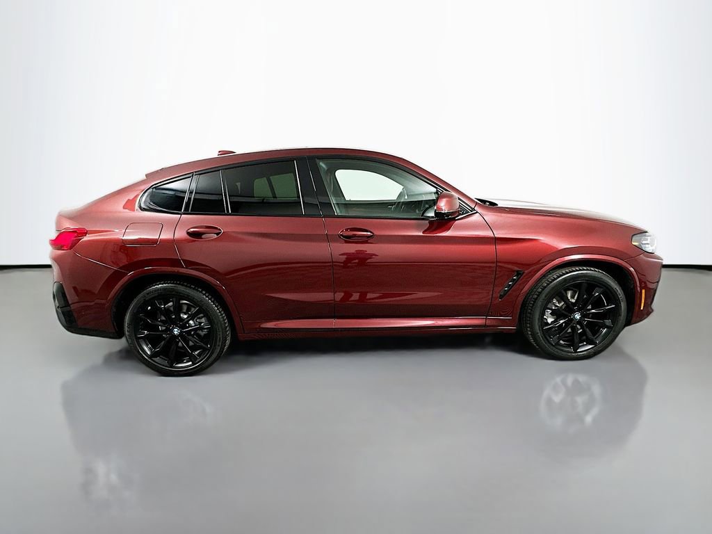 Certified 2023 BMW X4 xDrive30i w/ M Sport Package image 4