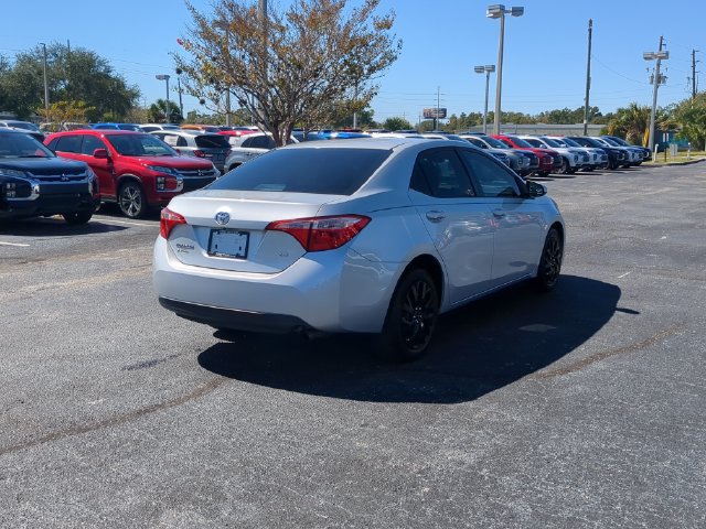 Used 2018 Toyota Corolla LE FWD image 6