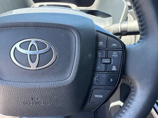 Used 2024 Toyota bZ4X FWD image 19