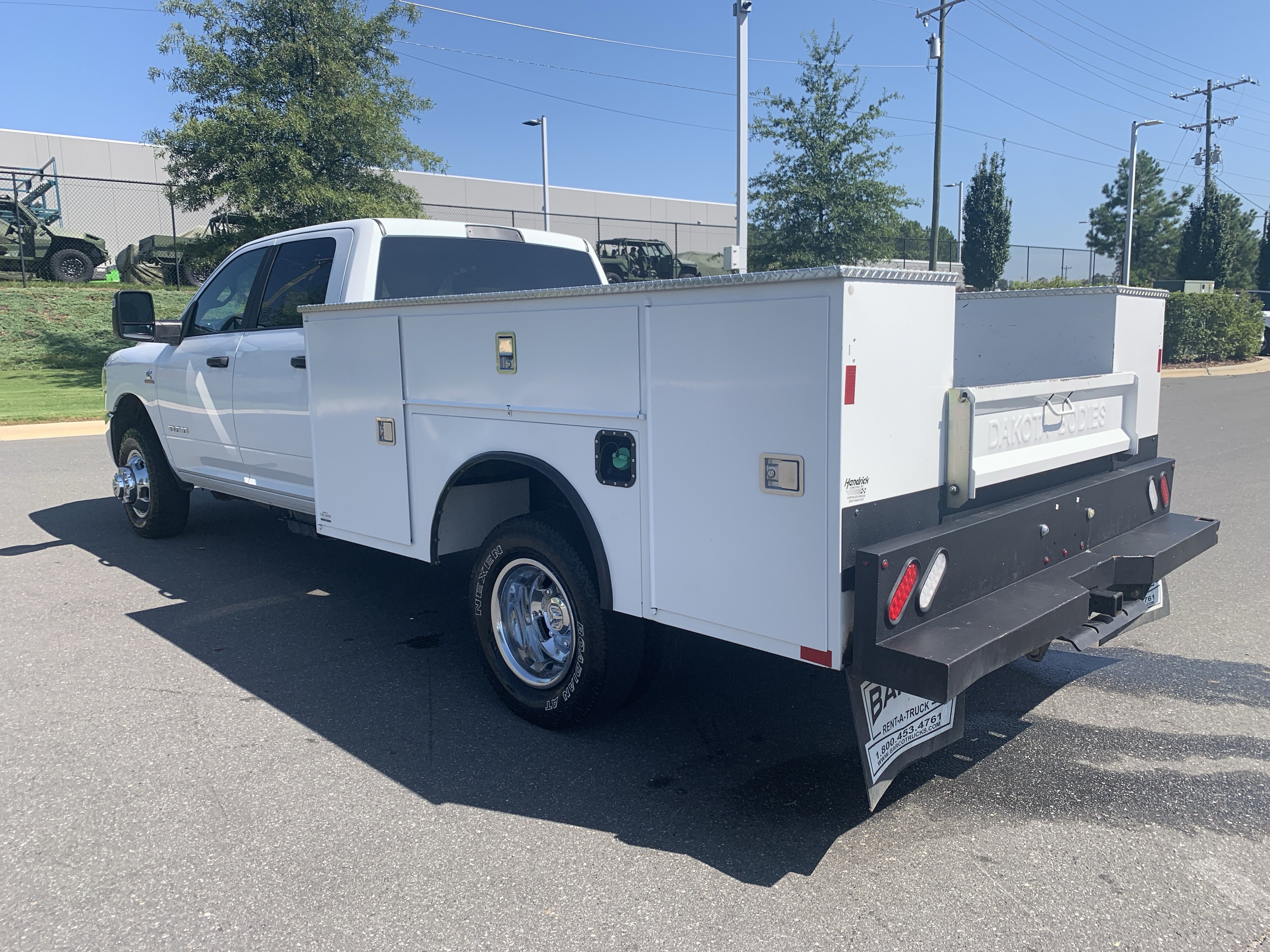 Used 2024 RAM 3500 SLT w/ Quick Order Package 2YG SLT AWD/4WD image 8