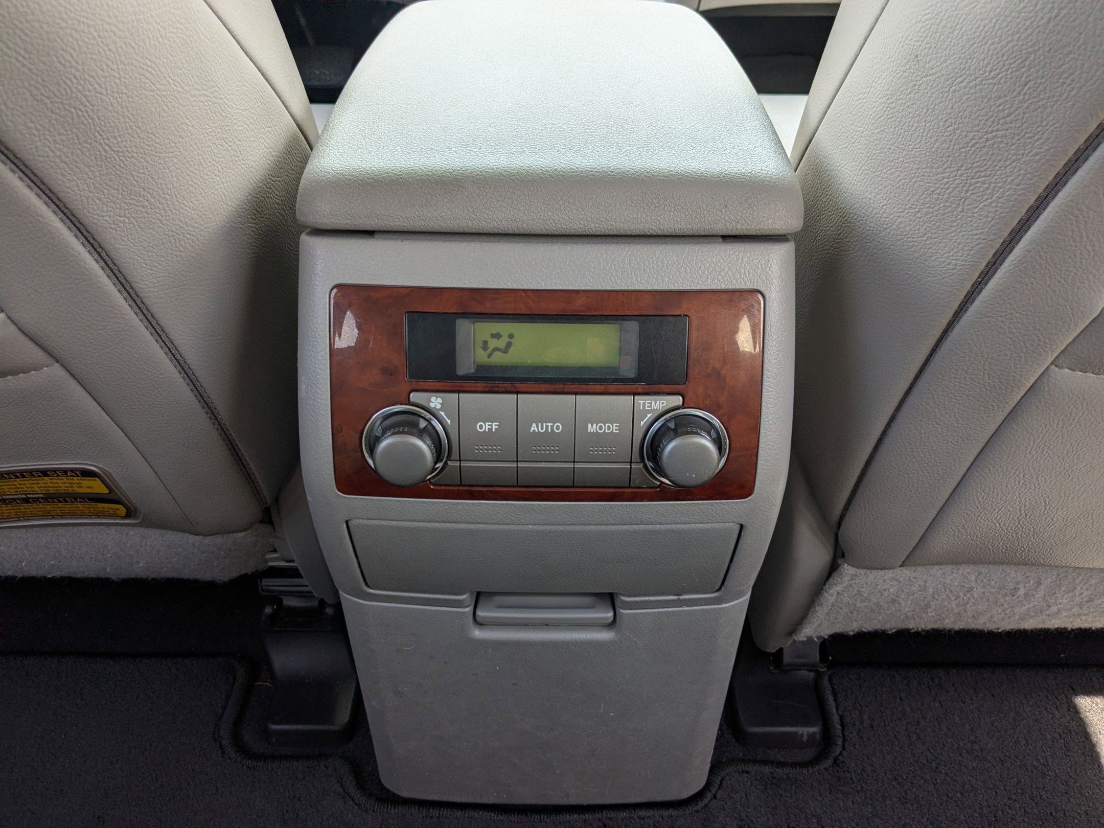 Used 2013 Toyota Highlander Limited AWD/4WD image 27