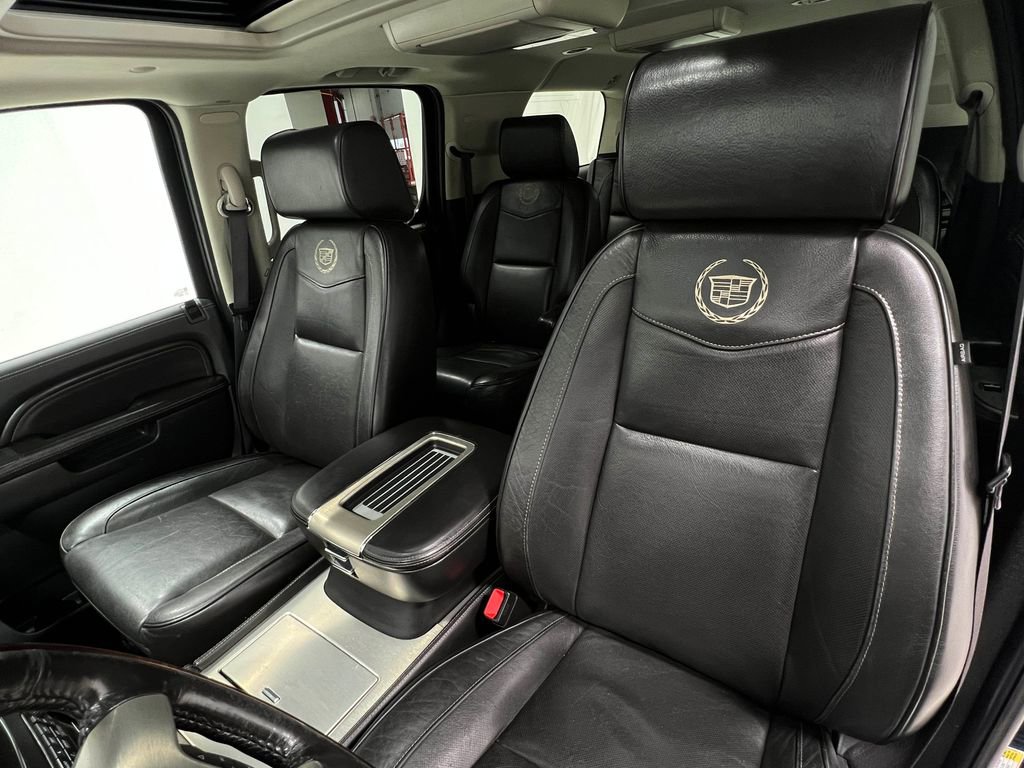 Used 2013 Cadillac Escalade ESV Platinum image 14