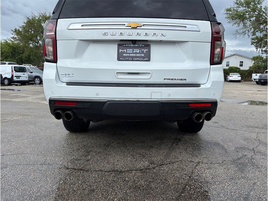 Used 2021 Chevrolet Suburban Premier RWD image 17