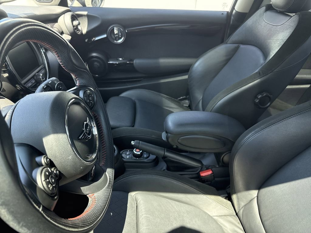 Used 2019 MINI Cooper S image 9