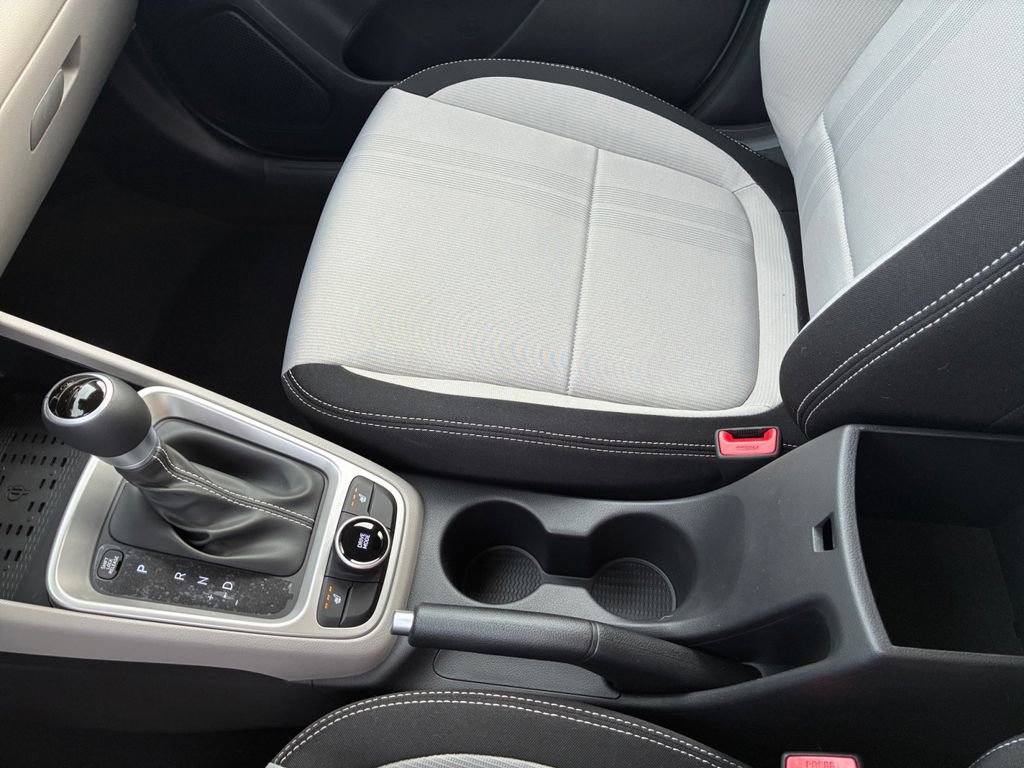 New 2026 Hyundai Venue SEL FWD image 30