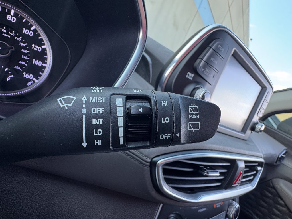 Used 2019 Hyundai Santa Fe SE FWD image 12