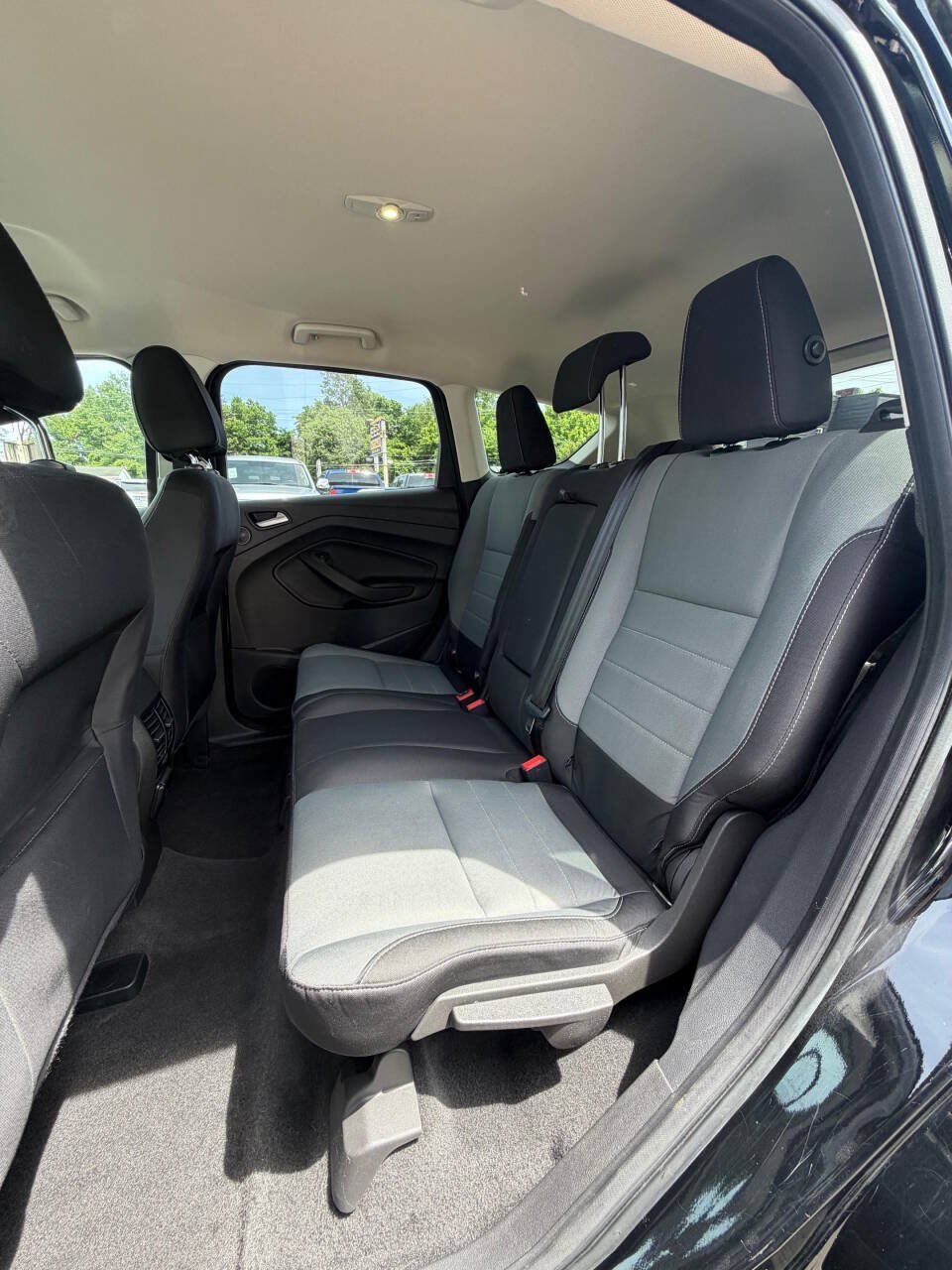 Used 2016 Ford Escape SE w/ Equipment Group 201A FWD image 12
