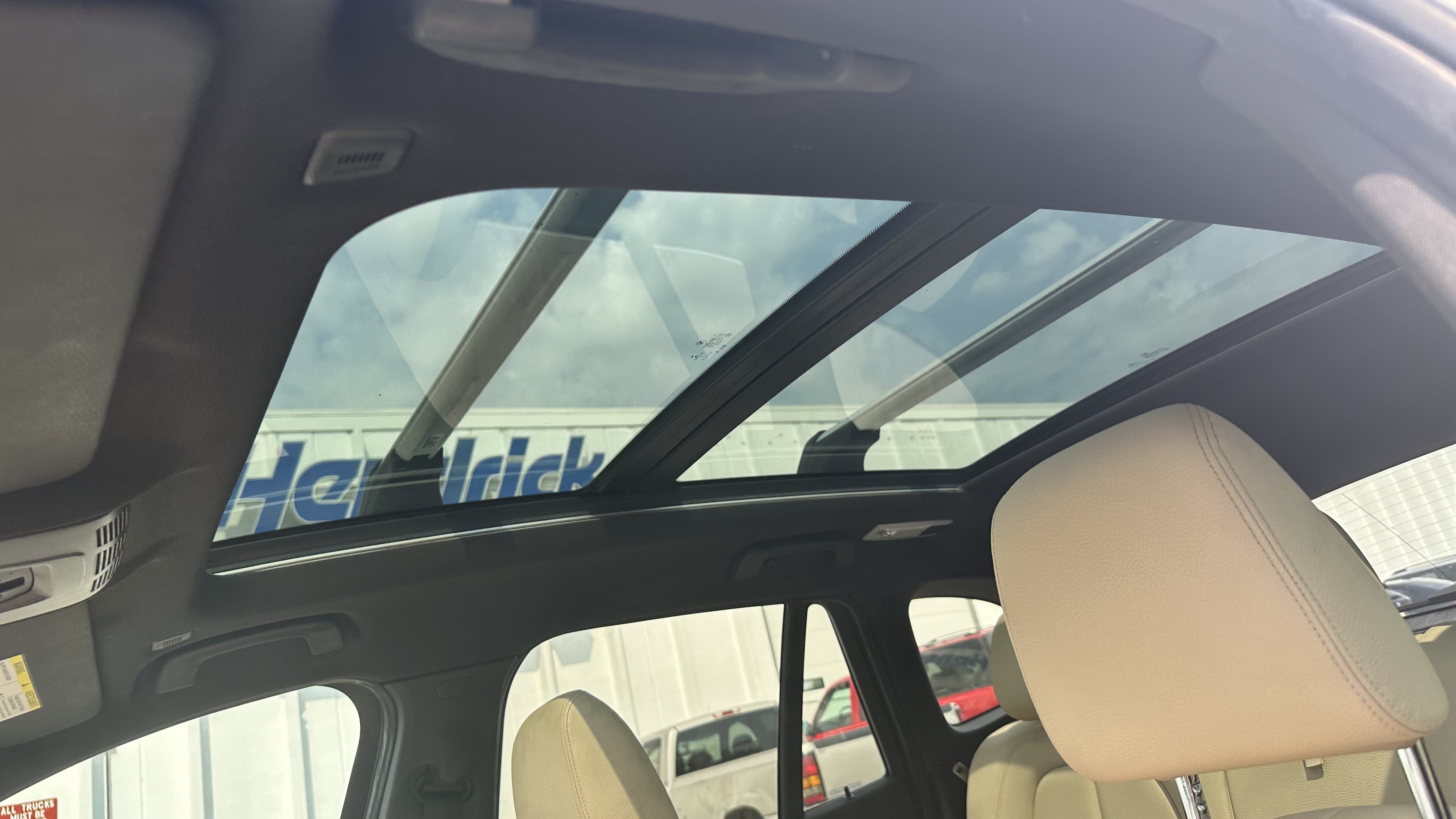 Used 2017 BMW X1 xDrive28i AWD/4WD image 29