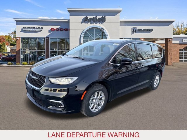 New 2026 Chrysler Pacifica Select image 4