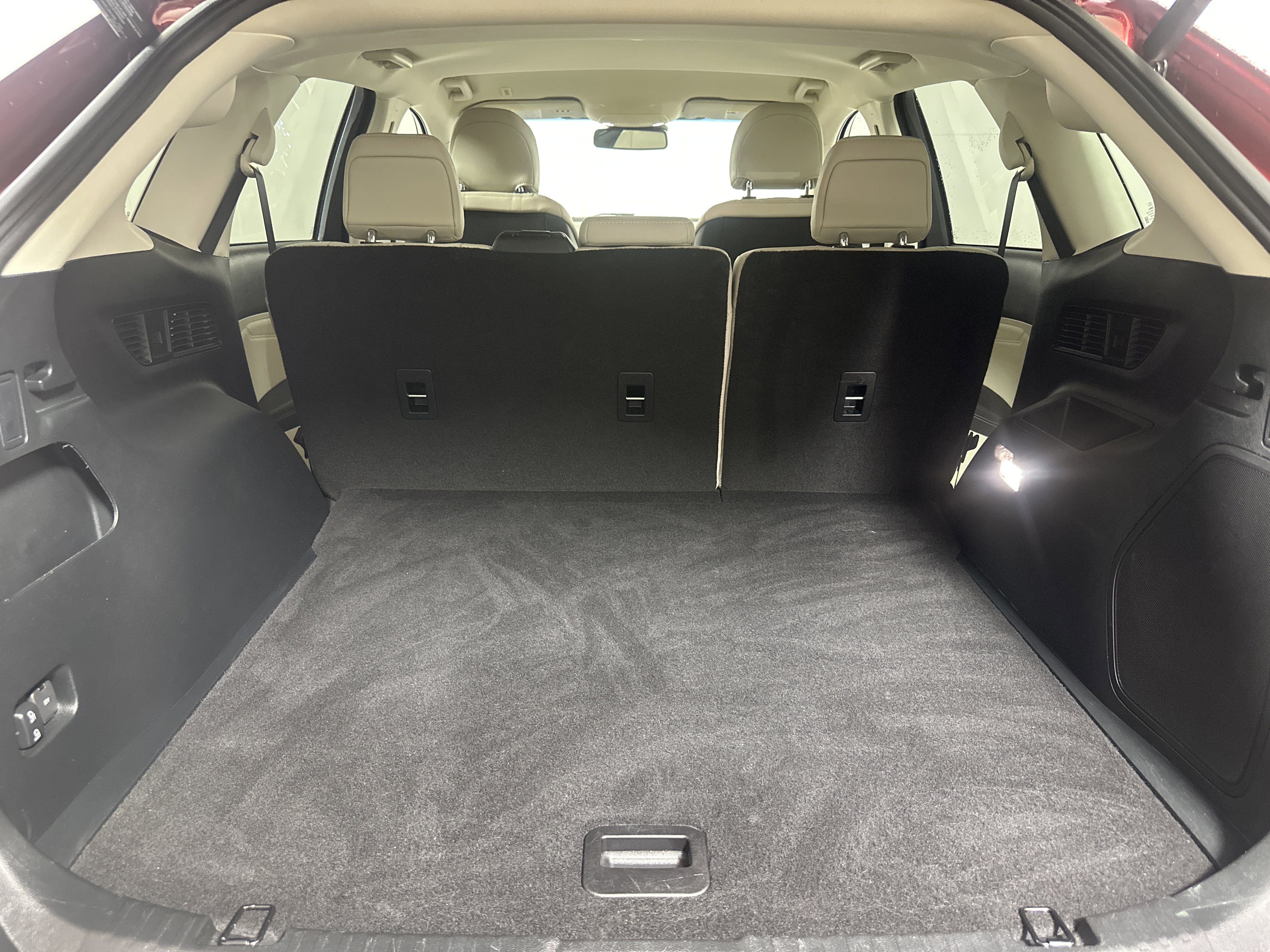 Used 2019 Ford Edge Titanium w/ Cold Weather Package AWD/4WD image 25
